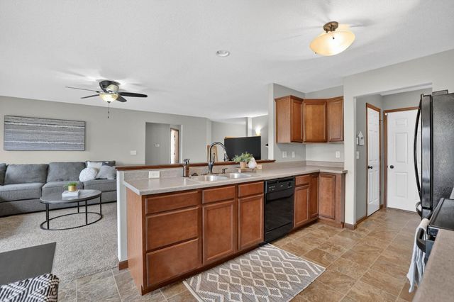 4134 Mockingbird Ln., Waterloo, IA 50701