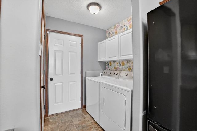 4134 Mockingbird Ln., Waterloo, IA 50701