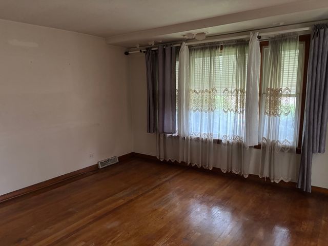 9114 S Ellis Avenue, Chicago, IL 60619