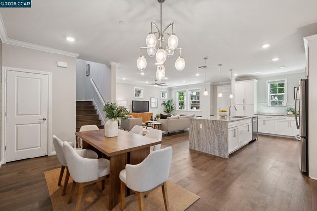 605 Chives Way, Walnut Creek, CA 94595
