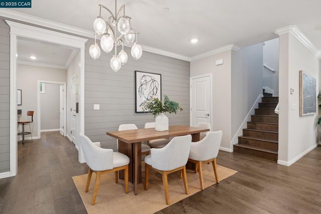 605 Chives Way, Walnut Creek, CA 94595