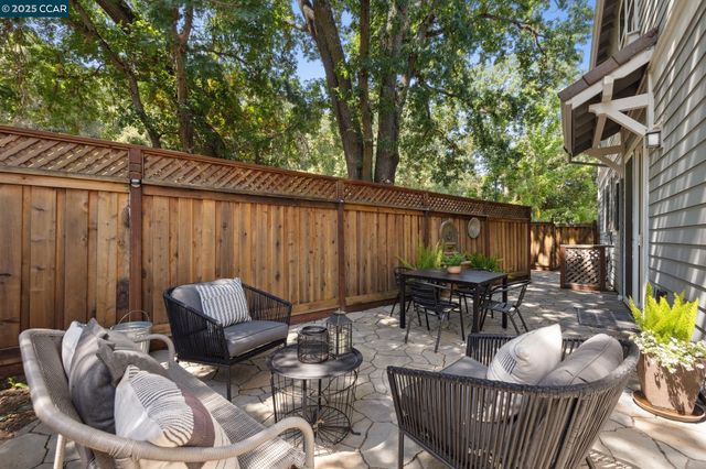 605 Chives Way, Walnut Creek, CA 94595