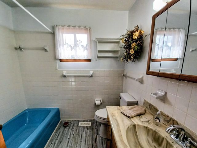 302 Royal Drive, Horseshoe Bend, AR 72512