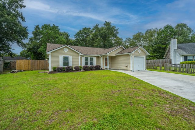 103 Felicia Court, Summerville, SC 29486