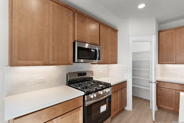 140 Laurel Hike, San Antonio, TX 78253