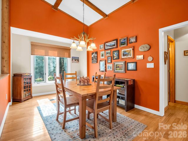 78 Wahuhu Court, Brevard, NC 28712