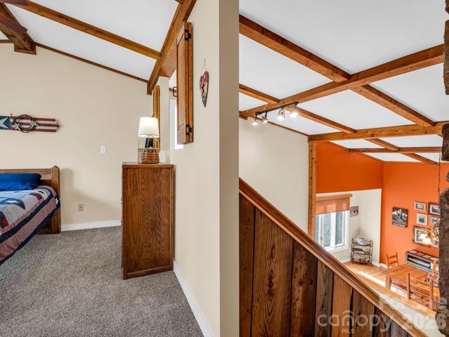 78 Wahuhu Court, Brevard, NC 28712