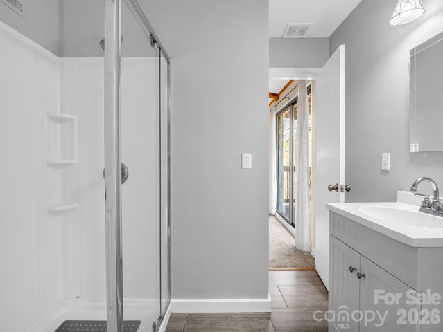 78 Wahuhu Court, Brevard, NC 28712