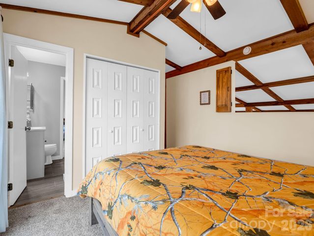78 Wahuhu Court, Brevard, NC 28712