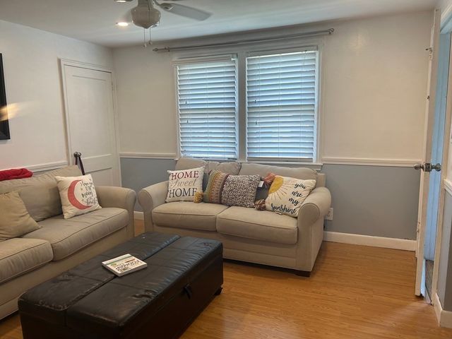 6-8 Genetti Circle 6, Bedford, MA 01730