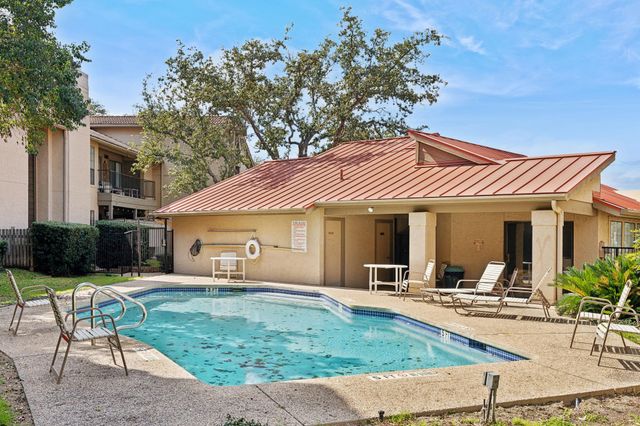 1202 Thorpe LN 406D, San Marcos, TX 78666