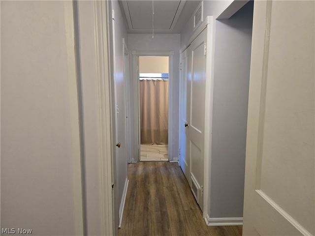 27 Grandmere Drive, Bedford, OH 44146