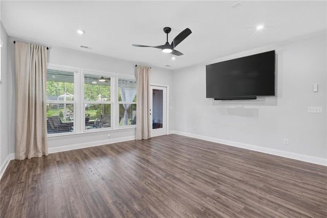 257 Heron Creek Drive, Richmond Hill, GA 31324