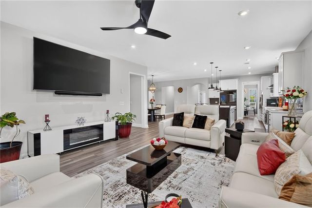 257 Heron Creek Drive, Richmond Hill, GA 31324