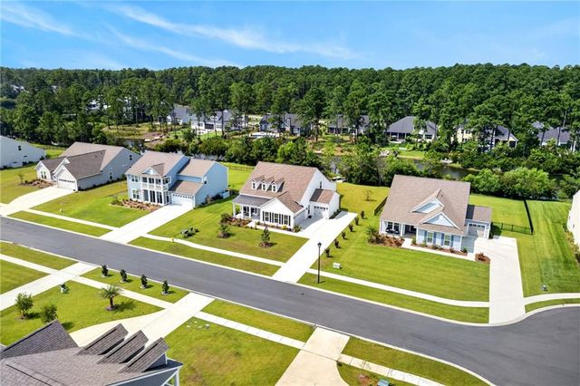 257 Heron Creek Drive, Richmond Hill, GA 31324