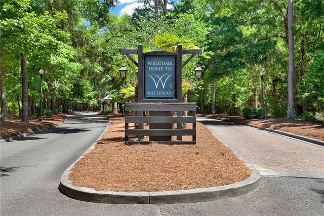 257 Heron Creek Drive, Richmond Hill, GA 31324