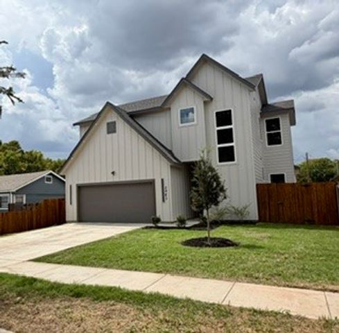 2943 Alaska Avenue, Dallas, TX 75216