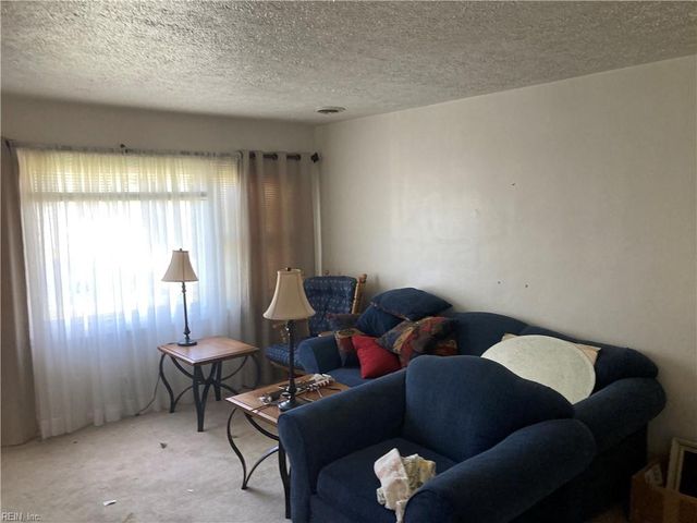 240 Driftwood RD, Virginia Beach, VA 23452