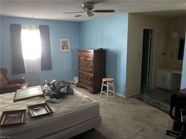 240 Driftwood RD, Virginia Beach, VA 23452