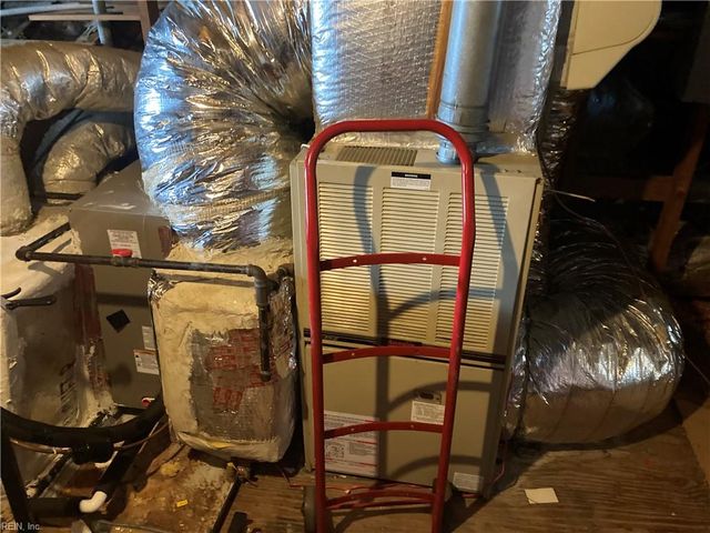 240 Driftwood RD, Virginia Beach, VA 23452