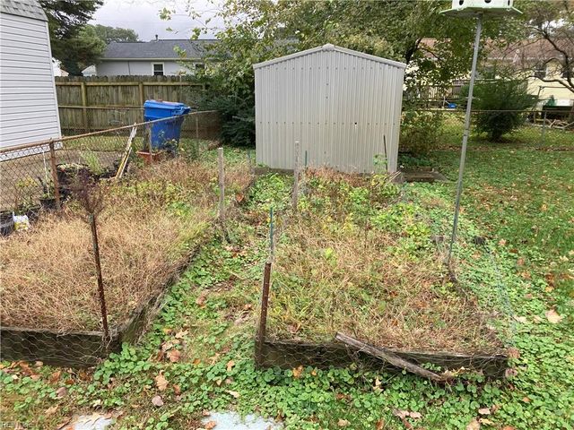 240 Driftwood RD, Virginia Beach, VA 23452