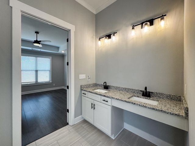 5755 HOLLOW OAK DR, Arlington, TN 38002