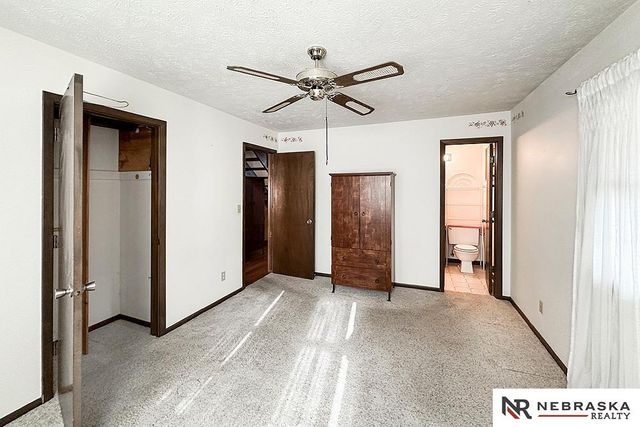 2203 Beaver Lake Boulevard, Plattsmouth, NE 68048