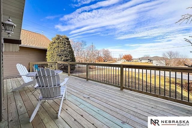 2203 Beaver Lake Boulevard, Plattsmouth, NE 68048