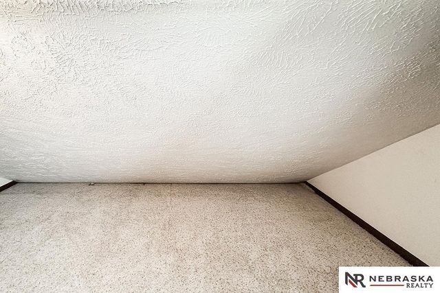 2203 Beaver Lake Boulevard, Plattsmouth, NE 68048