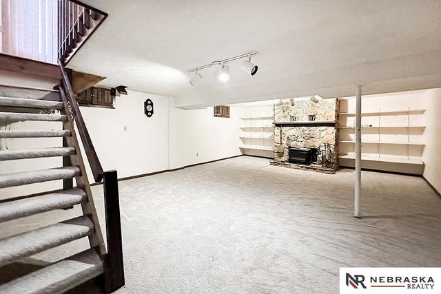 2203 Beaver Lake Boulevard, Plattsmouth, NE 68048