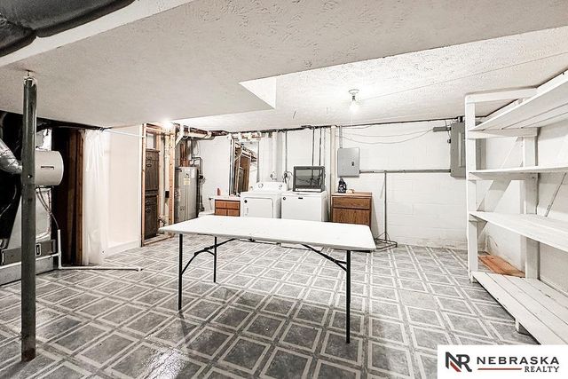 2203 Beaver Lake Boulevard, Plattsmouth, NE 68048