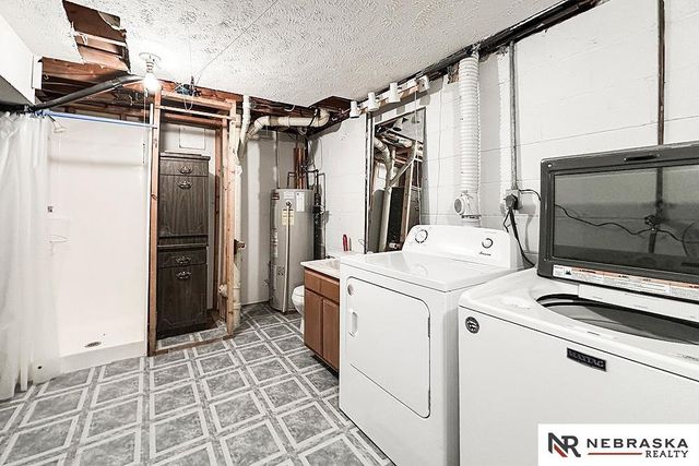 2203 Beaver Lake Boulevard, Plattsmouth, NE 68048