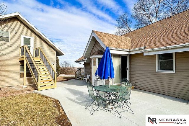 2203 Beaver Lake Boulevard, Plattsmouth, NE 68048