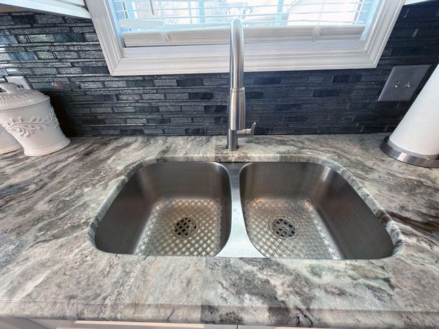 229 Cameron Drive, Nicholasville, KY 40356