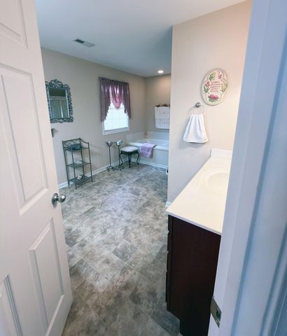 229 Cameron Drive, Nicholasville, KY 40356
