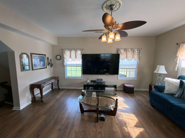 229 Cameron Drive, Nicholasville, KY 40356