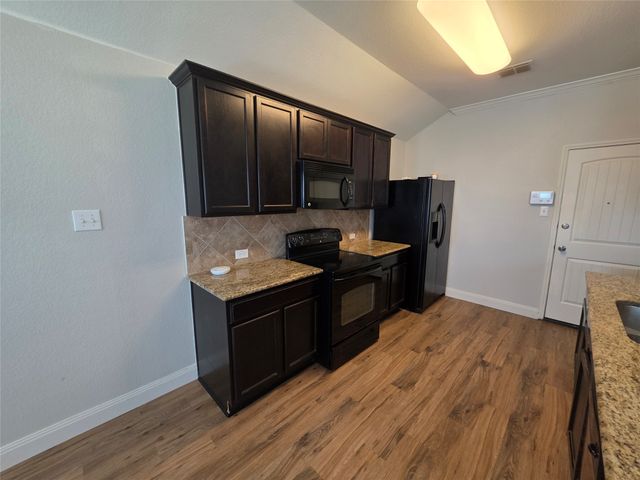 12213 Big Rock Drive, Rhome, TX 76078
