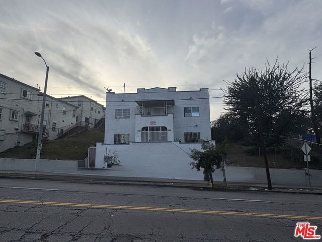 731 S Boyle Avenue, Los Angeles, CA 90023