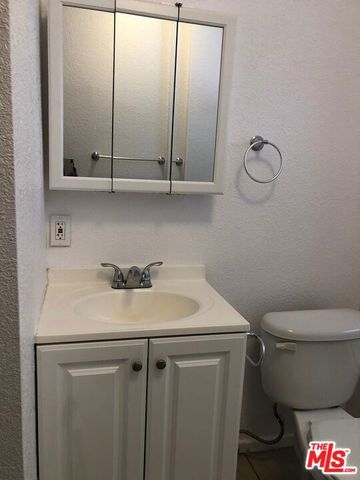 731 S Boyle Avenue, Los Angeles, CA 90023