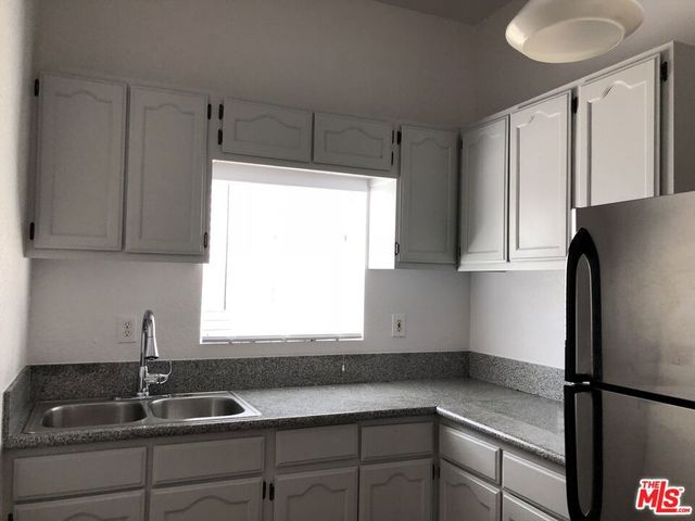 731 S Boyle Avenue, Los Angeles, CA 90023