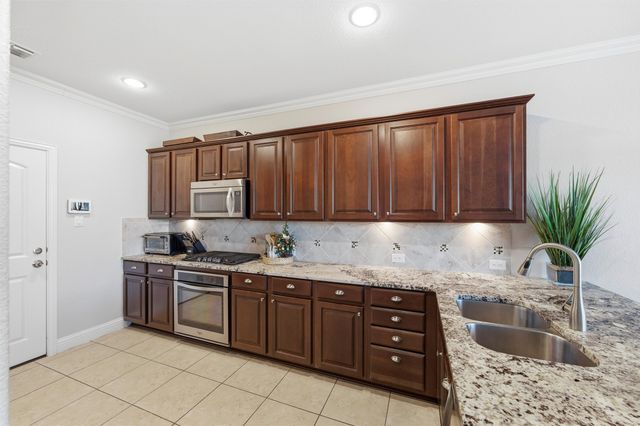 385 Busher Drive, Lewisville, TX 75067