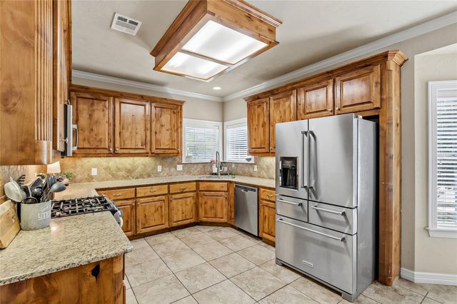 2700 Hickory Court, Bryan, TX 77808