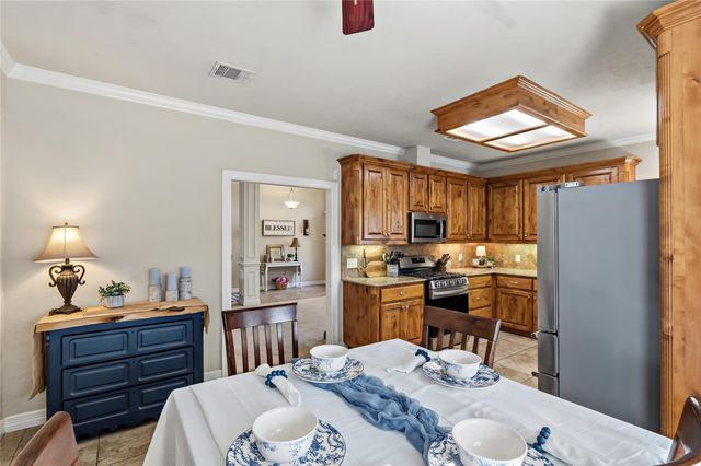 2700 Hickory Court, Bryan, TX 77808