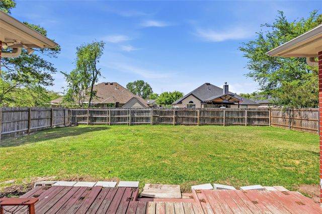 2700 Hickory Court, Bryan, TX 77808