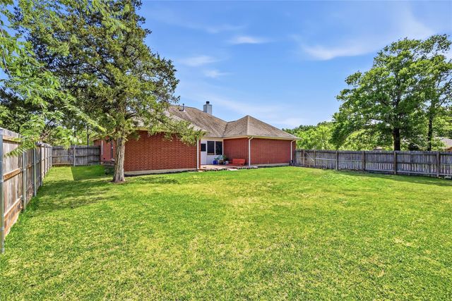 2700 Hickory Court, Bryan, TX 77808