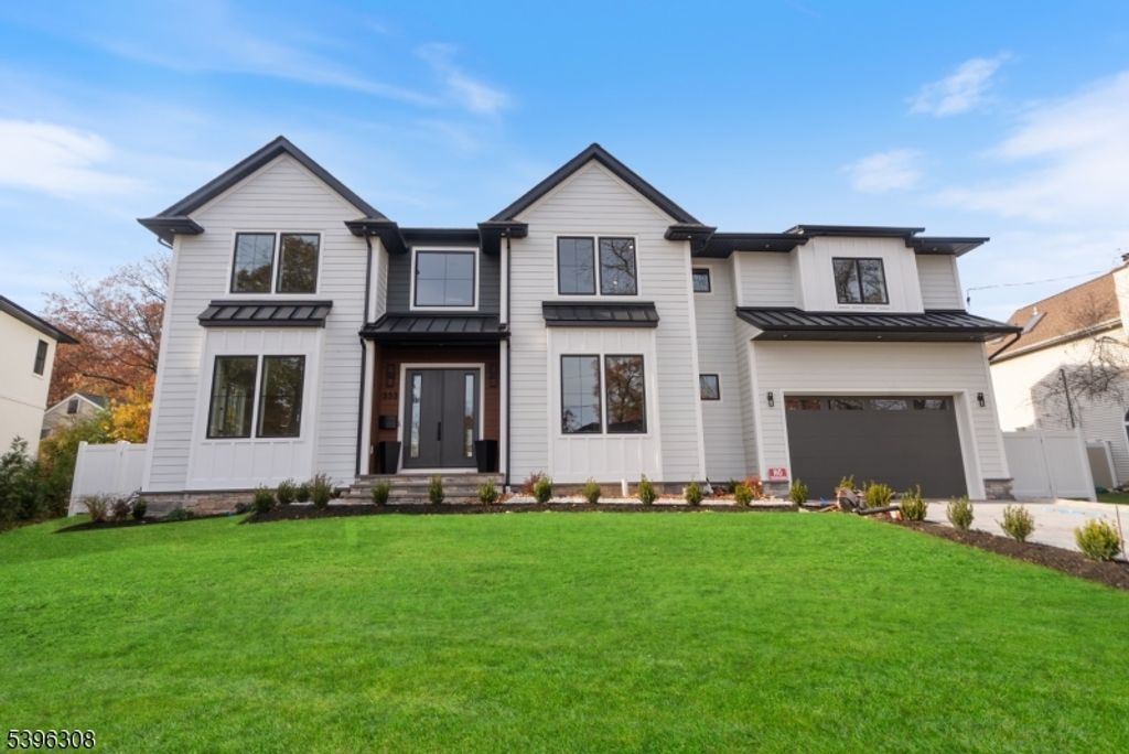 333 Harrison St, Paramus Boro, NJ 07652