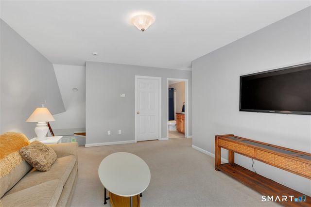 21 Church Terrace, Newington, CT 06111