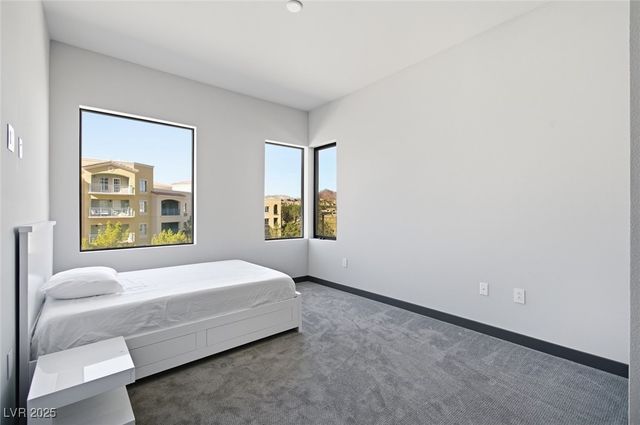 17 Promenade Isle Lane, Henderson, NV 89011