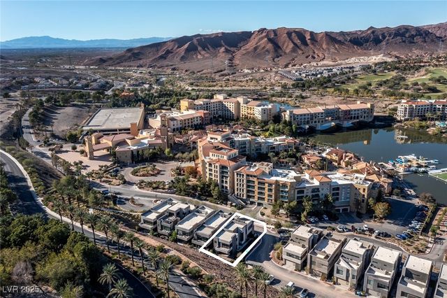 17 Promenade Isle Lane, Henderson, NV 89011