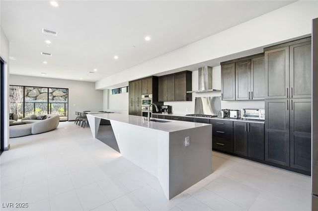 17 Promenade Isle Lane, Henderson, NV 89011